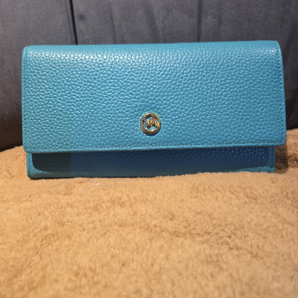 Valentina Blue Wallet leather like new
